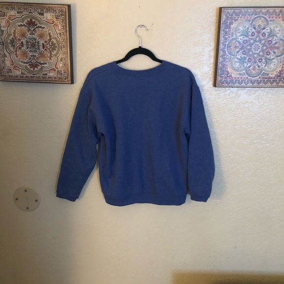 Hanes Sweatshirt - Picture 2 of 4